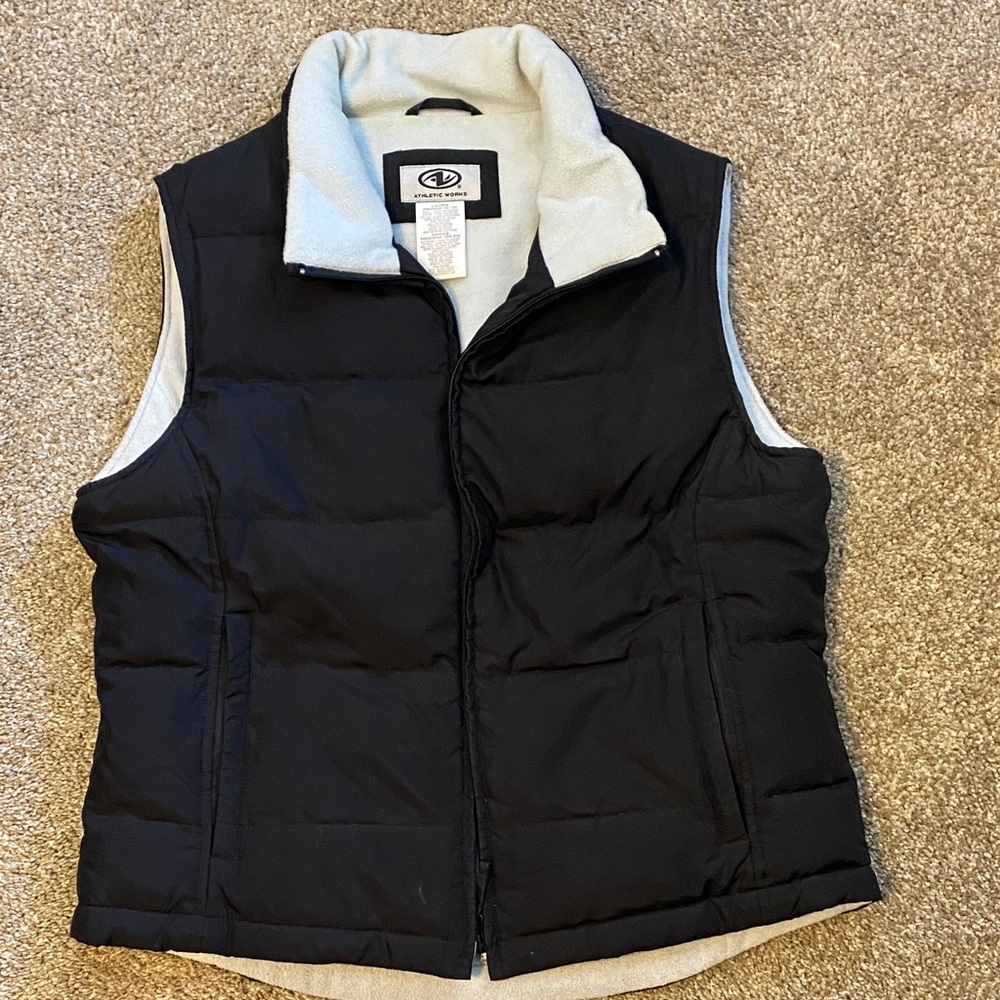 Athletic Works Black Puffer Vest Ladies M(8-10) never worn
